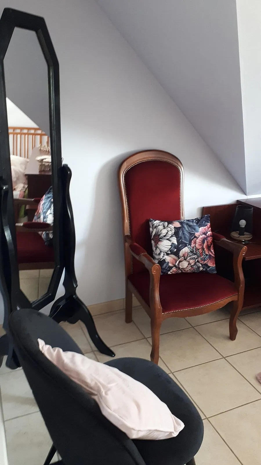 Chambre d’hôtes rose sous les toits à Plouescat, photo 18