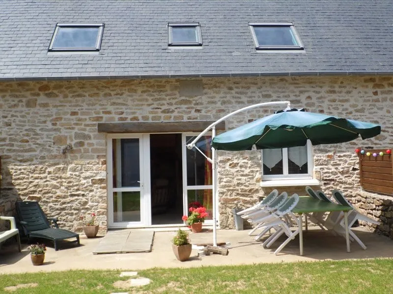 Gîte en pierre avec jardin et terrasse, Gîtes de Plouescat